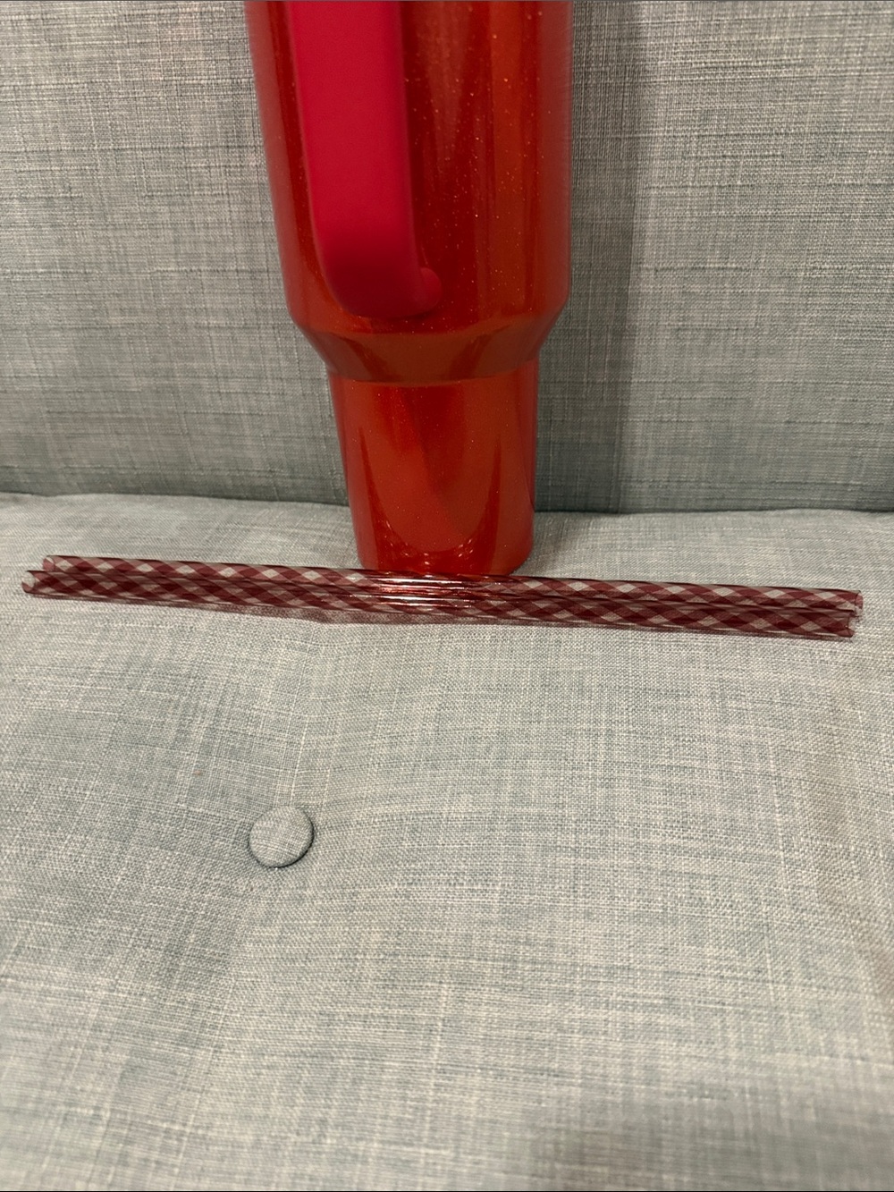 Stanley Limited Edition Scarlet Tinsel 40 oz. Quencher Cup - Picture 6 of 6